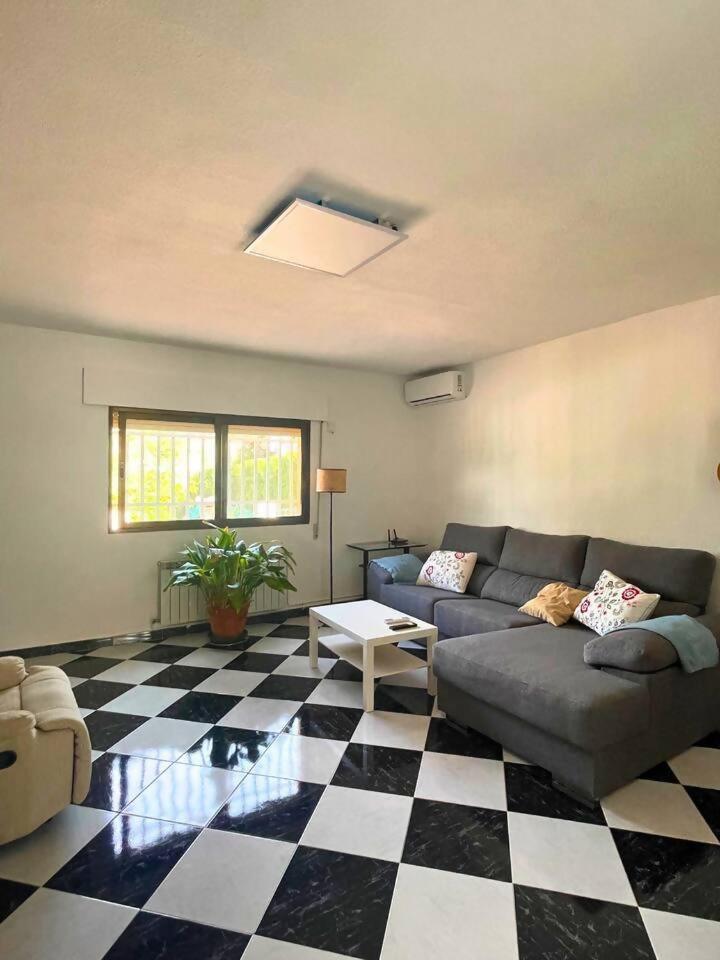 Casa Con Jardin En Ogijares Villa Eksteriør billede
